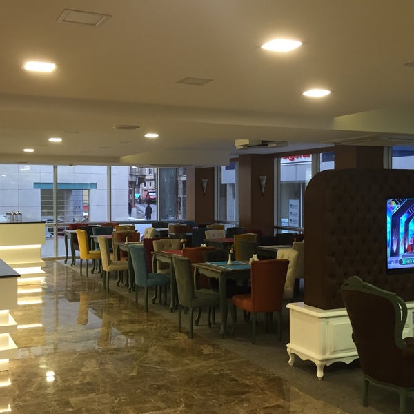 10/8/2015 tarihinde Sezer B.ziyaretçi tarafından Sedef Otel'de çekilen fotoğraf