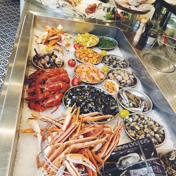 Foto tirada no(a) Mr.Crab Seafood Restaurant por Marina O. em 1/5/2018