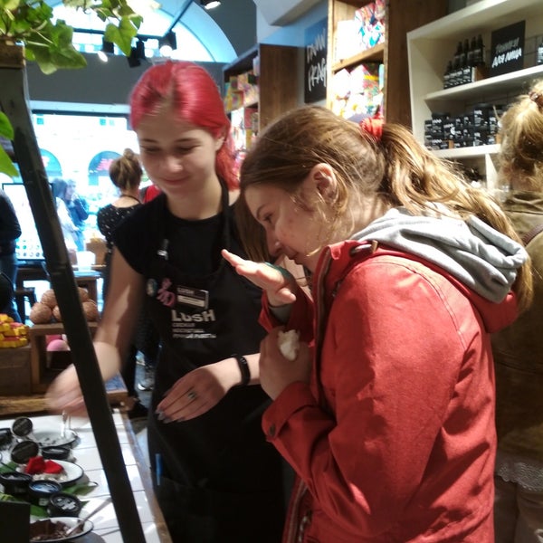 Lush (Now Closed) - Округ № 78 - 47 tips from 1615 visitors