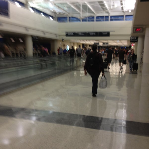 Photo taken at Chicago Midway International Airport (MDW) by Michael P. on 5/16/2013