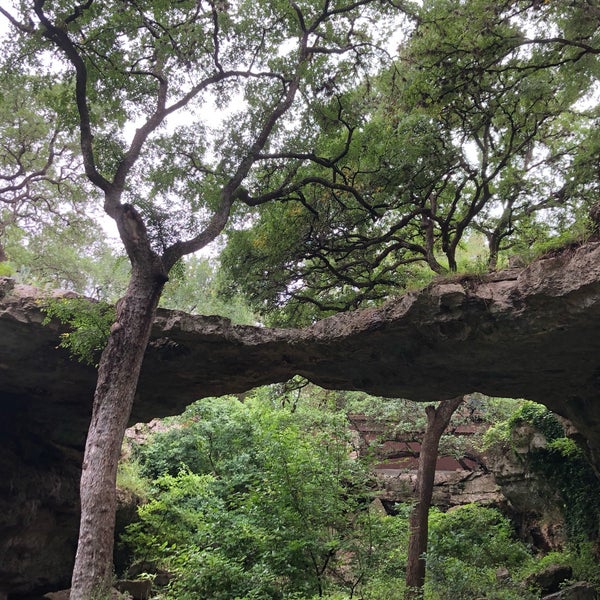 Foto tirada no(a) Natural Bridge Caverns por Cory C. em 5/11/2019