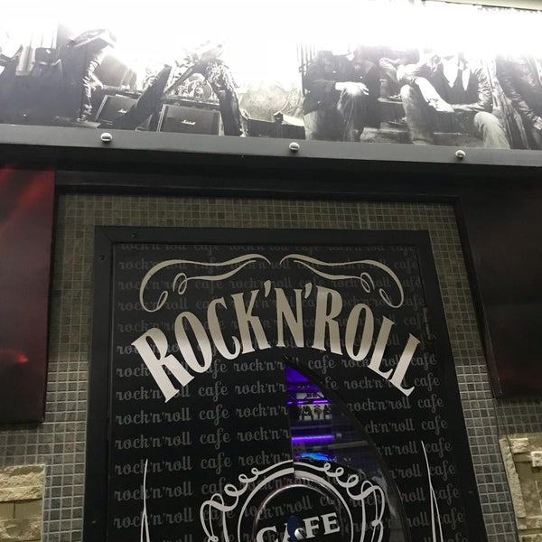 Снимок сделан в Rock&#39;n&#39;Roll Café пользователем Kemal 9/8/2018