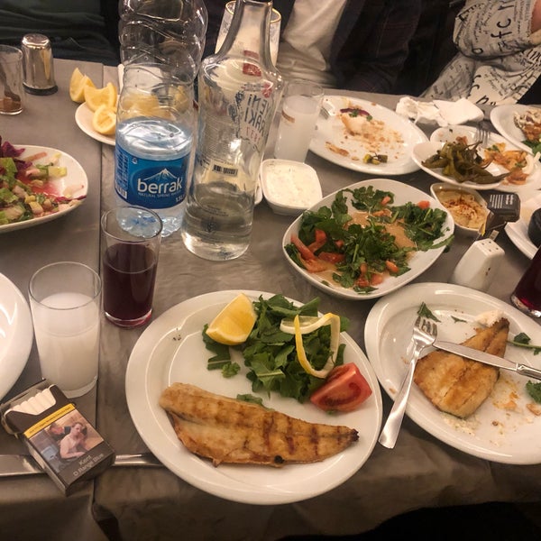 Foto diambil di Cemil Baba Balık Restaurant oleh Nuh Serim pada 3/13/2022