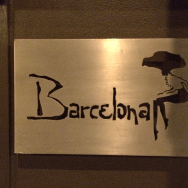 Photo taken at Barcelona Restaurant &amp; Wine Bar by Laura D. on 12/29/2014