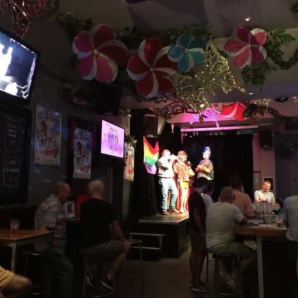 Foto scattata a Stonewall Hotel da Andy R. il 1/28/2016