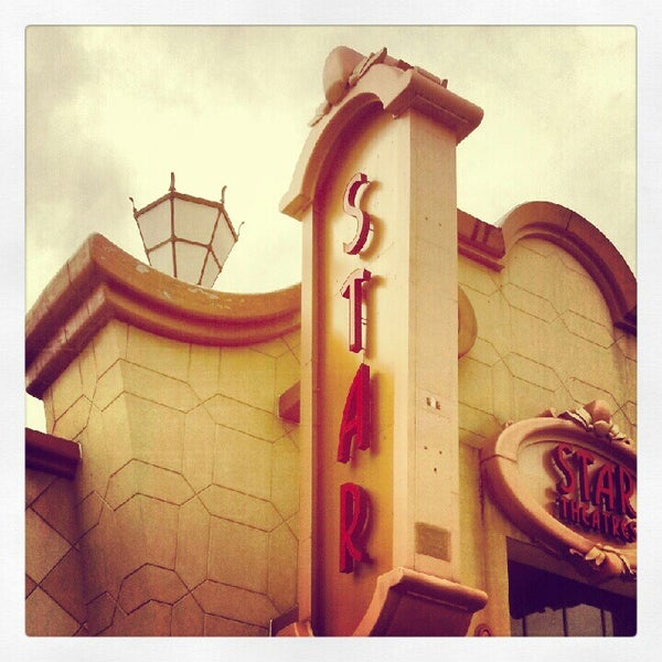 Photos at AMC Star Fairlane 21 Movie Theater in Fairlane Town Center