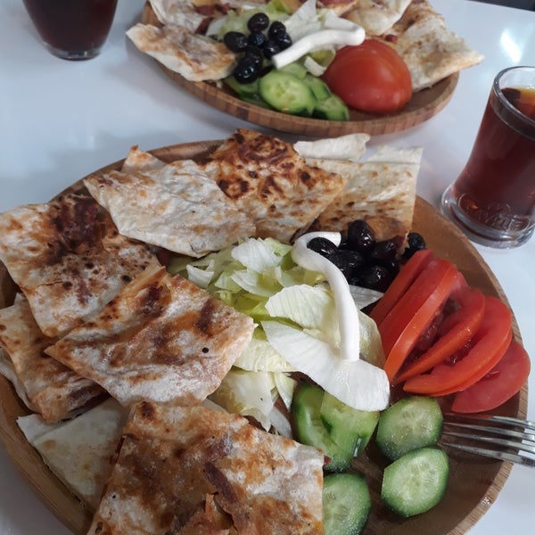 Photo taken at Mola Kahvaltı Salonu by Aybike on 10/30/2019