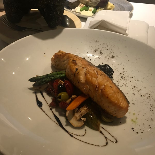 9/22/2017 tarihinde Mauricio O.ziyaretçi tarafından El Lingote Restaurante'de çekilen fotoğraf
