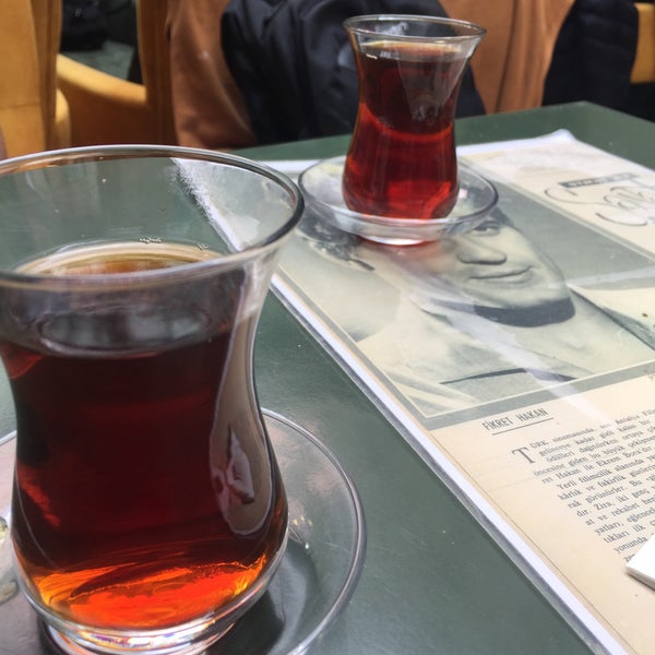 Photo taken at Yeni Yeşilçam Cafe by Niyazi D. on 4/30/2019