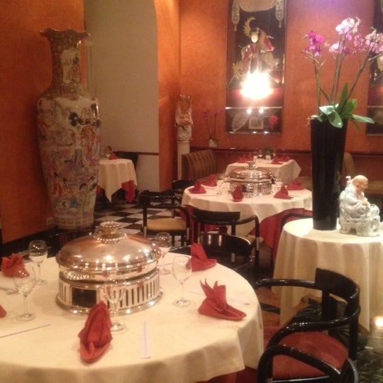 รูปภาพถ่ายที่ Ресторан &quot;Чопстикс&quot; / Chopsticks Restaurant โดย ?lisa?? เมื่อ 11/15/2012
