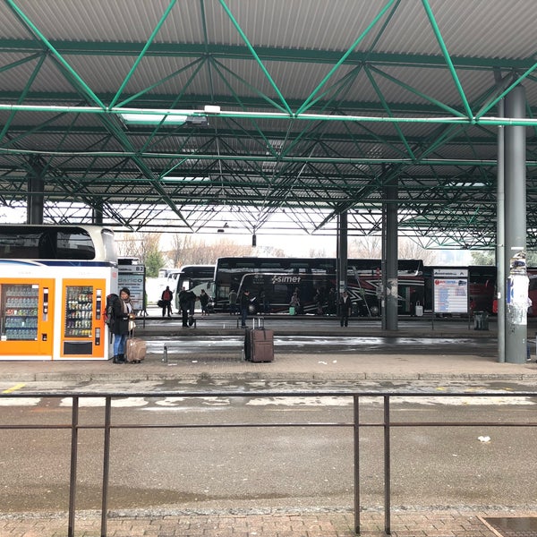 Come arrivare al parcheggio di Lampugnano (Milano) in auto ...