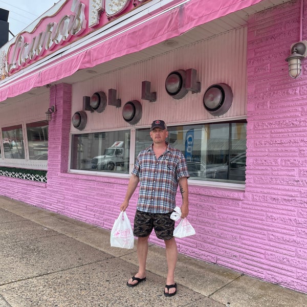 Laura's Fudge Inc. 357 E Wildwood Ave