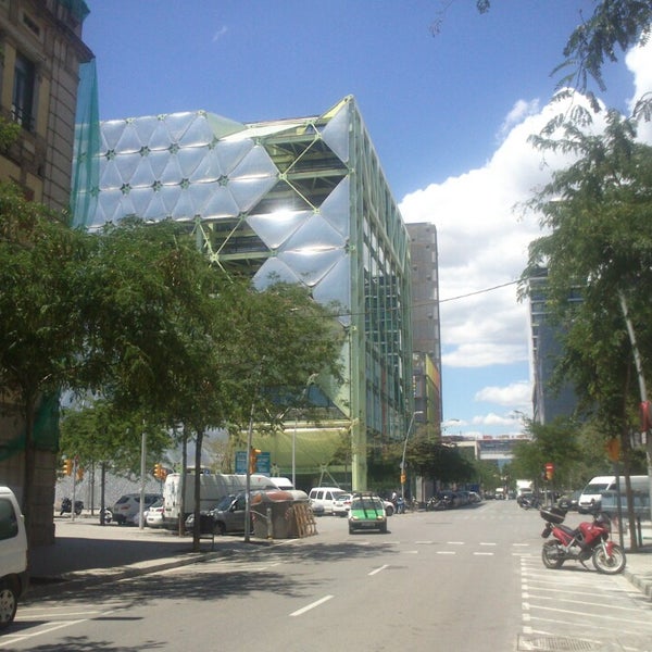6/20/2013 tarihinde MWC B.ziyaretçi tarafından Mobile World Capital Barcelona'de çekilen fotoğraf