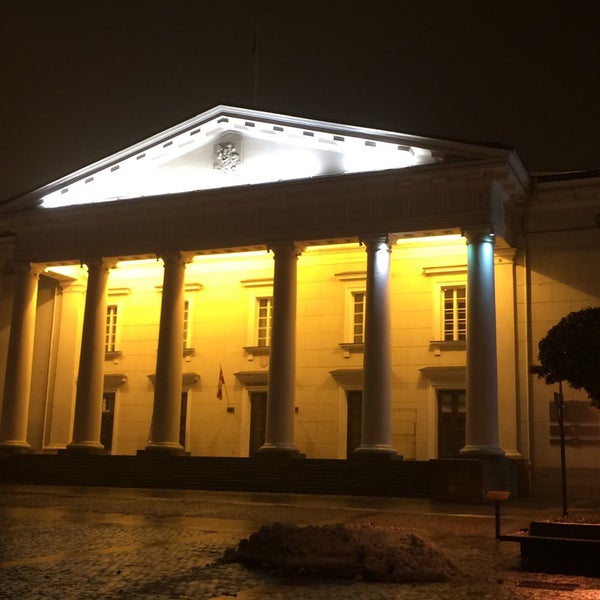 11/6/2016 tarihinde Alexey P.ziyaretçi tarafından Vilniaus rotušė | Town Hall'de çekilen fotoğraf