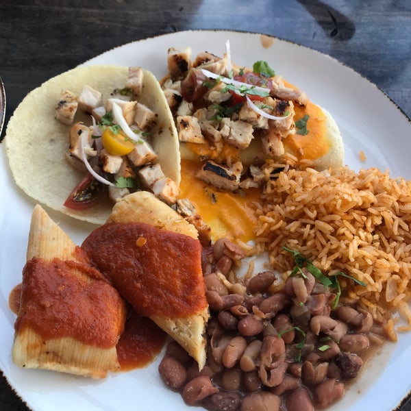 11/13/2018 tarihinde Jeanita B.ziyaretçi tarafından Bandito Latin Kitchen &amp; Cantina'de çekilen fotoğraf