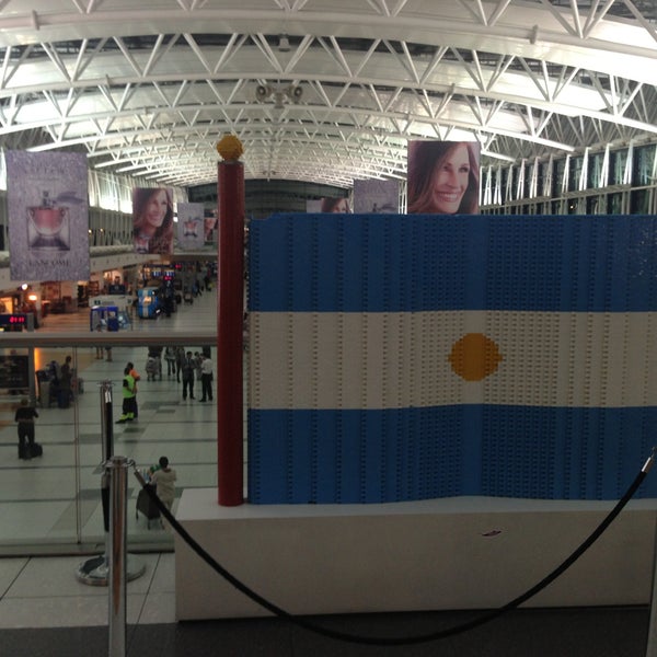 Photo prise au Aeropuerto Internacional de Ezeiza - Ministro Pistarini (EZE) par Oliver D. le4/17/2013