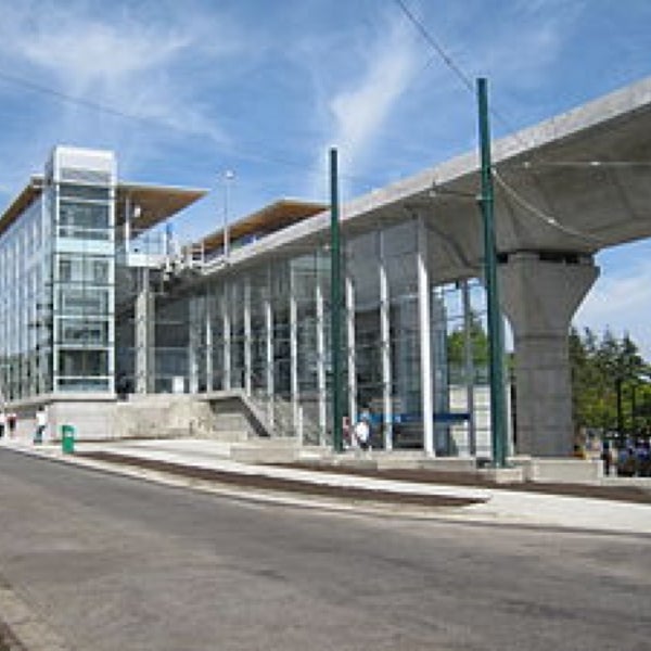 Marine Drive SkyTrain Station Estación de tren ligero en Vancouver