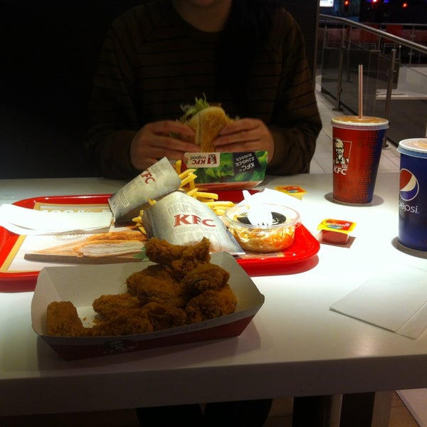 3/7/2013에 Liang님이 KFC에서 찍은 사진