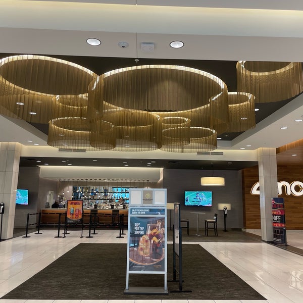 All New AMC “Ultra Lux” Dine-In Theatre (Shops at Riverside, Hackensack,  NJ) – LesDudis