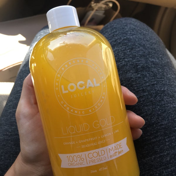 Photo taken at Local Juicery by Cachae W. on 5/3/2017
