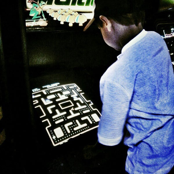 Photo taken at Arcade Odyssey by Gianni D. on 2/9/2013