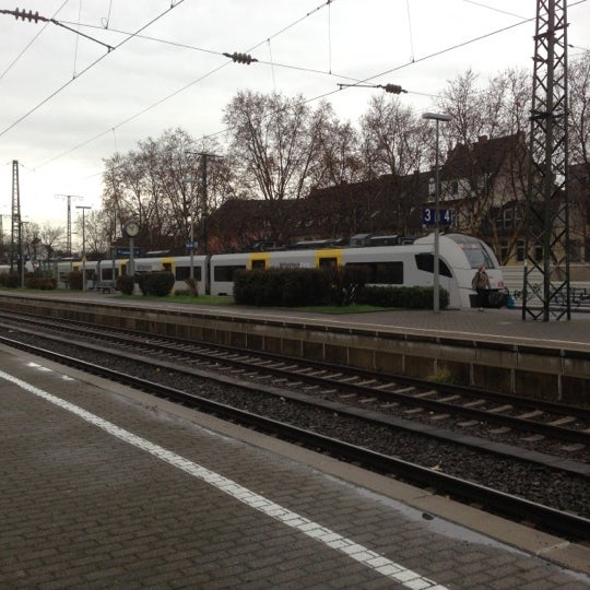 11/26/2012에 MK님이 Bahnhof Köln Süd에서 찍은 사진