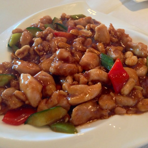 Photo taken at Zen China Restaurant by MK on 9/7/2013