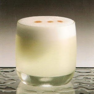 +21 ? Get a Pisco Sour! When you finish try the other version, "Maracu Sour". Which one did you like the most?