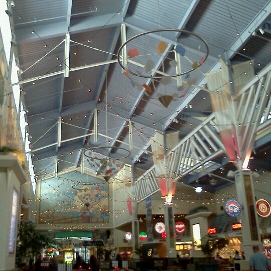 Foto scattata a Coastal Grand Mall da Jem D. il 6/19/2012