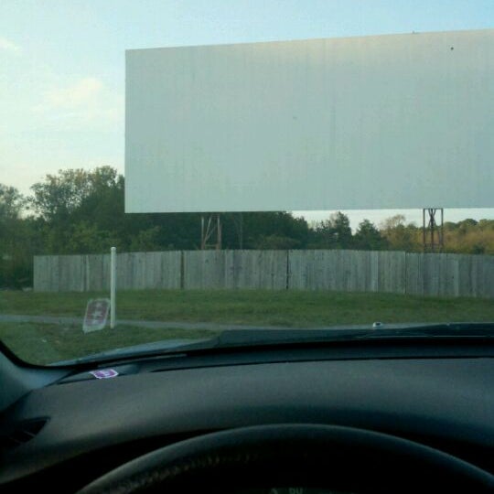 Photo taken at Stardust Drive-in Theatre by Tanner T. on 9/17/2011