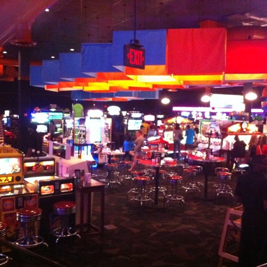 Photo taken at Dave &amp; Buster&#39;s by Jody G. on 1/1/2012