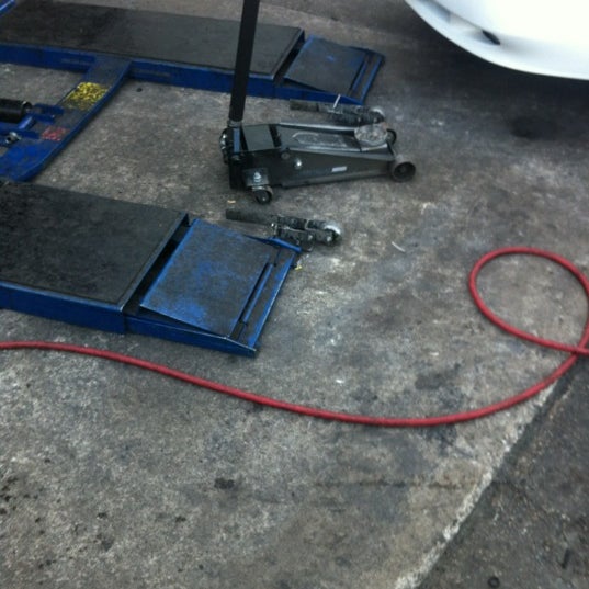 Diaz Tire 11702 Trask Ave