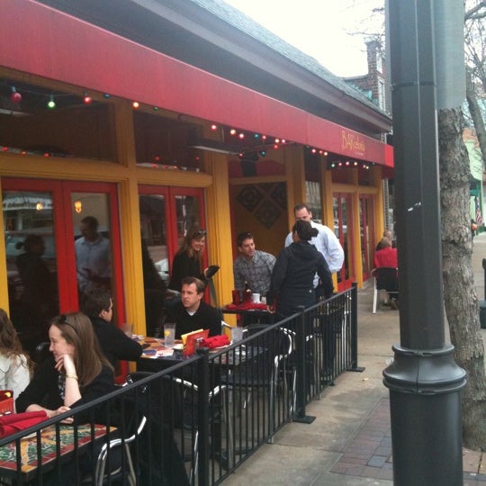 5/22/2011 tarihinde Jessica C.ziyaretçi tarafından Barcelona Tapas Restaurant - Saint Louis'de çekilen fotoğraf
