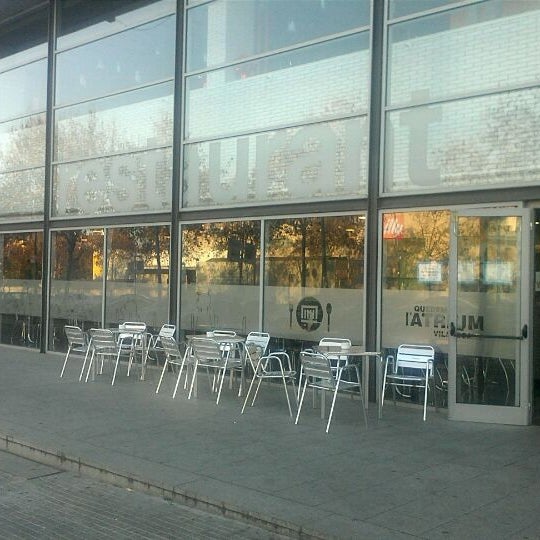 Foto tirada no(a) IMAGINATRIUM - Restaurant Atrium por Marco G. em 1/22/2012