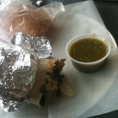 Foto tirada no(a) Hightide Burrito Co. por Greg L. em 9/7/2012
