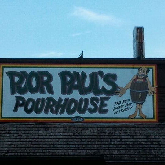 Photo taken at Poor Paul&#39;s Pourhouse by Liz C. on 9/19/2011