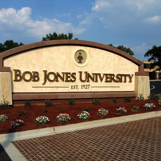 รูปภาพถ่ายที่ Bob Jones University โดย Harry S. เมื่อ 11/19/2011