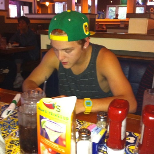 Photo taken at Chili&#39;s Grill &amp; Bar by Mark R. on 6/23/2011