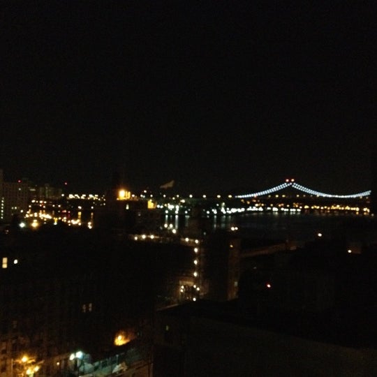 Foto tomada en The Marmara Manhattan  por Jay v. el 4/3/2012