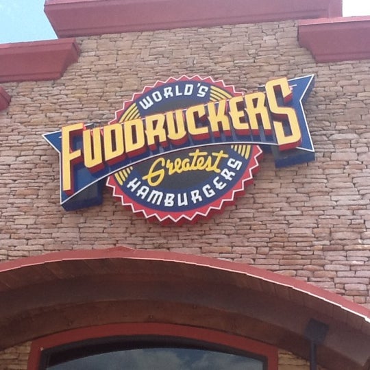 Photo taken at Fuddruckers by Nelson M. on 6/30/2012