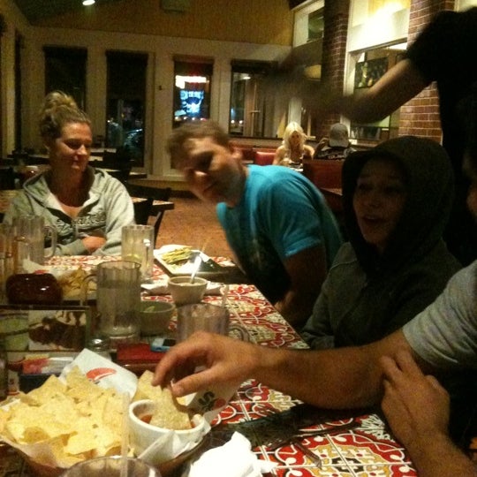 Photo taken at Chili&#39;s Grill &amp; Bar by Devin M. on 7/12/2011
