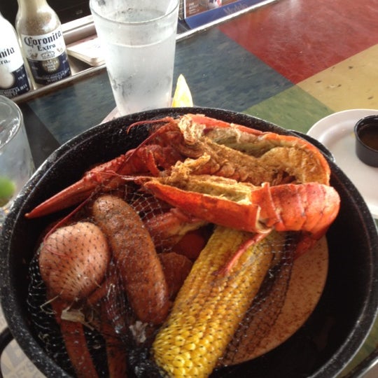 Joe's Crab Shack Seafood Restaurant in Oceanside