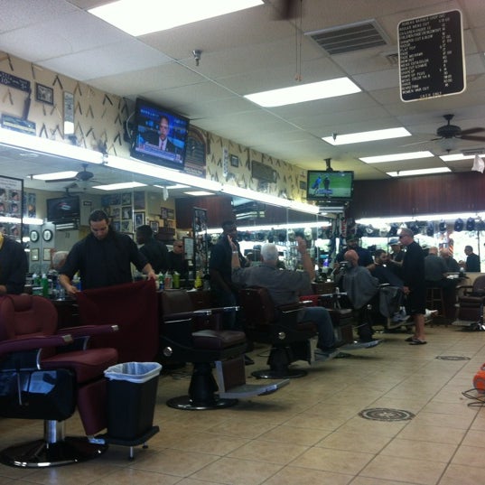 Ruben's Barber Shop Boca Raton에서 헤어 살롱일