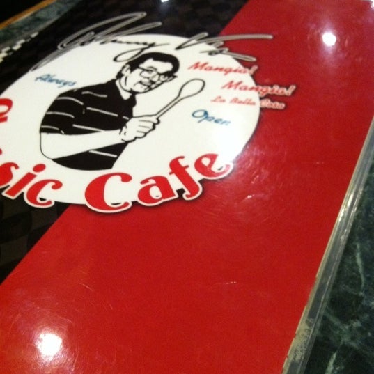 Foto diambil di Johnny V&#39;s Classic Cafe oleh K R. pada 3/23/2011