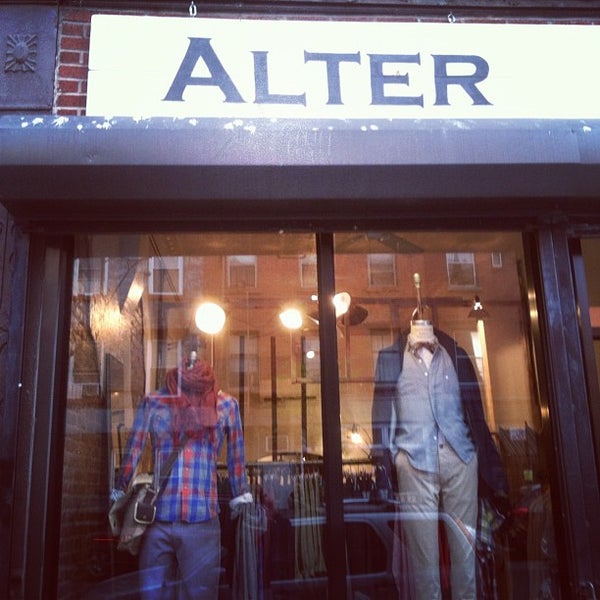 4/12/2012にGordon K.がAlter Men&#39;s Shopで撮った写真
