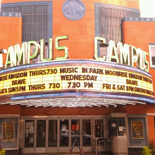 8/9/2012 tarihinde Jimziyaretçi tarafından Campus Theatre'de çekilen fotoğraf