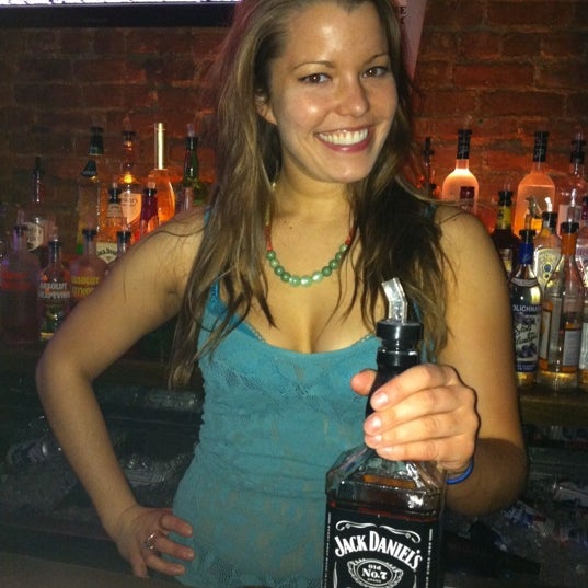 Foto tomada en Whiskey Rebel  por Bill B. el 4/19/2012