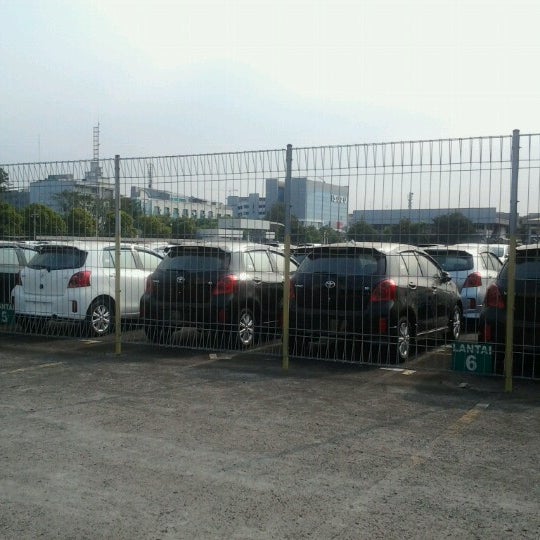 Photo taken at PT. Toyota Motor Manufacturing Indonesia (TMMIN) by Fahri M. on 7/4/2012