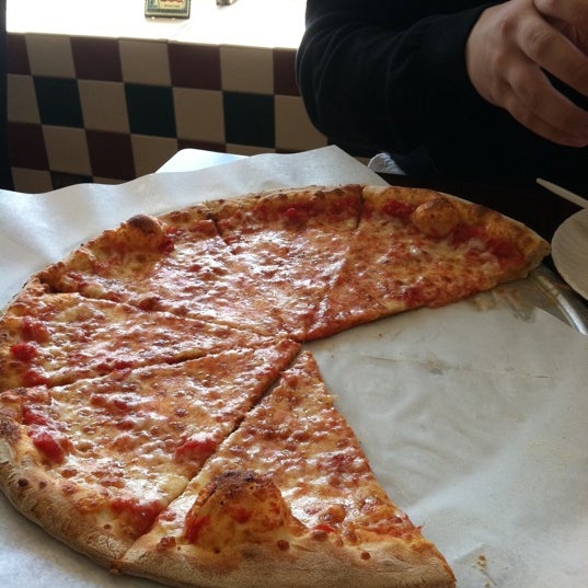 Randolph, MA'da Pizzacı.