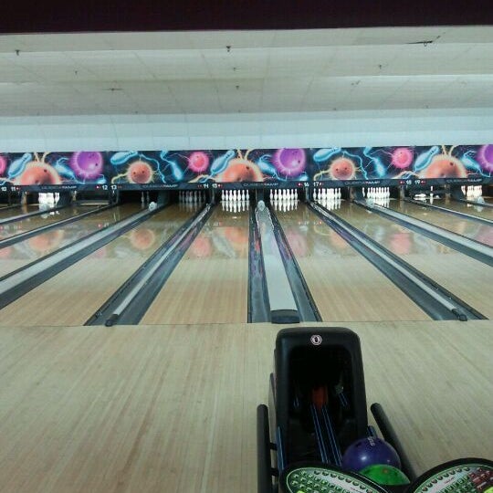 Lodi Lanes Bowling Alley in Lodi
